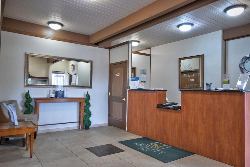 Quality Inn Big Sky Kalispell Exterior photo