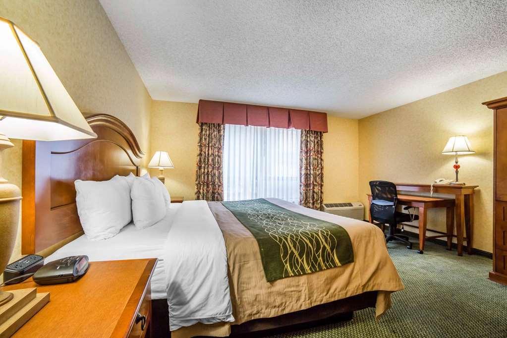 Quality Inn Big Sky Kalispell Room photo